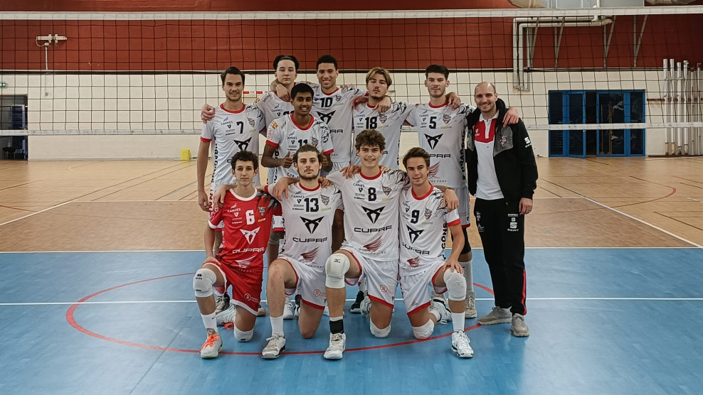 https://www.ascannesvolley.com/wp-content/uploads/2022/10/IMG20221009162815b-e1665418267495.jpg