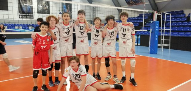 Elite Avenir et Nationale 3: victoires au tie-break en déplacement.